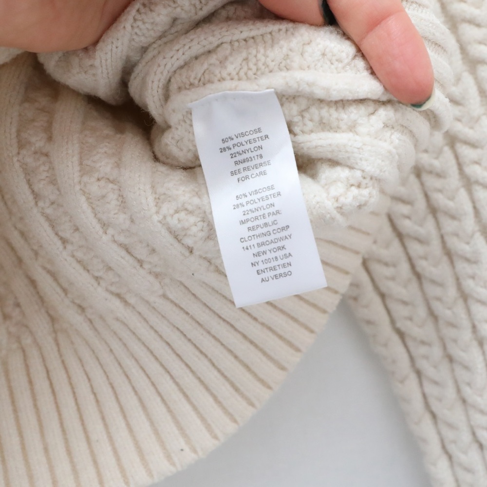 Tahari Cable stitch Turtleneck Sweater stretch cozy winter warm off-white cottag - Picture 8 of 8